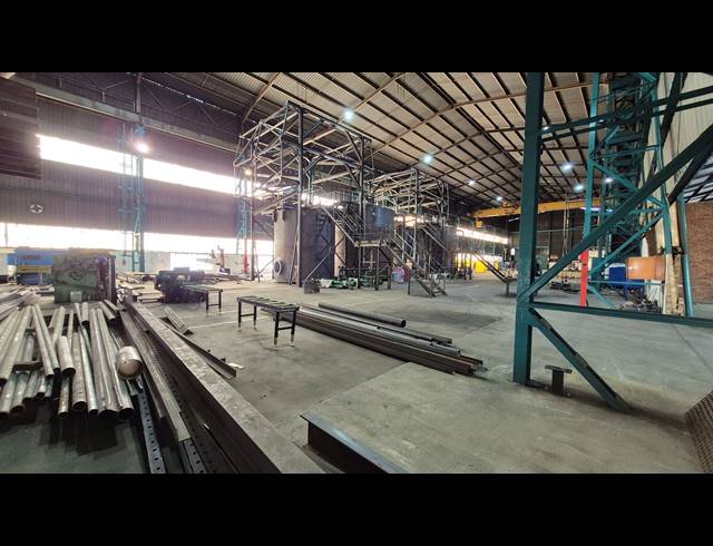 5,600M² FACTORY TO LET IN ANDERBOLT